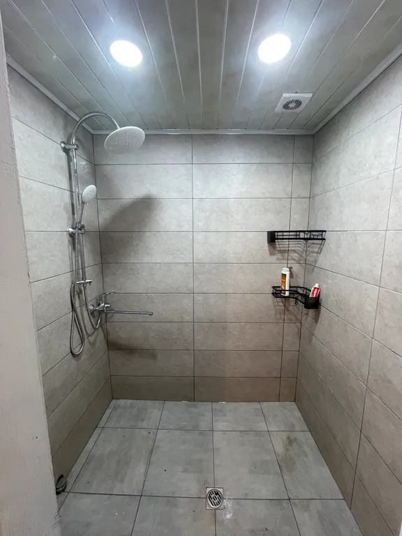 Уютный домик на берегу Каспийского моря