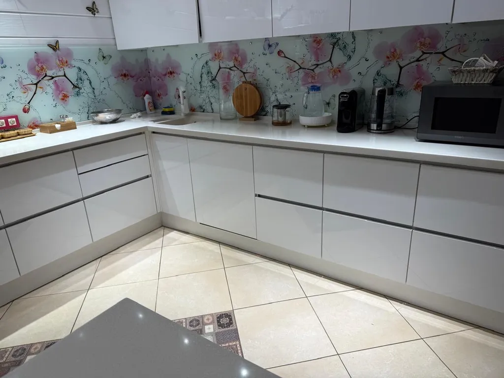 Вилла на берегу Ангары