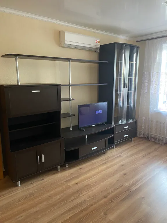 Квартира в центре поселка Кантемировка