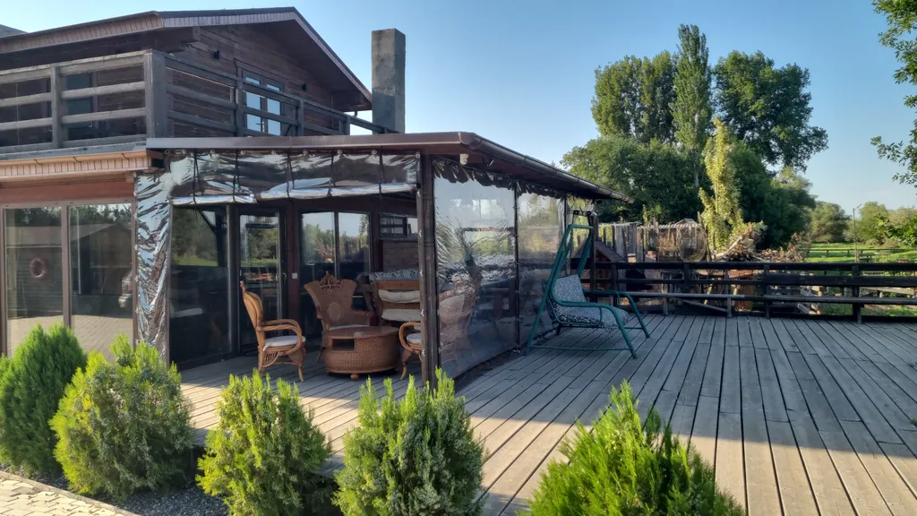 Коттедж Уютный дом на берегу реки — аренда посуточно в Астрахань