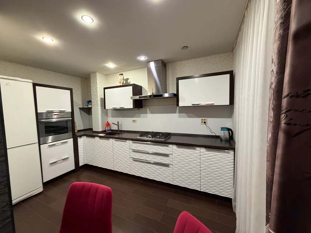 Уютная евро двушка при въезде в город