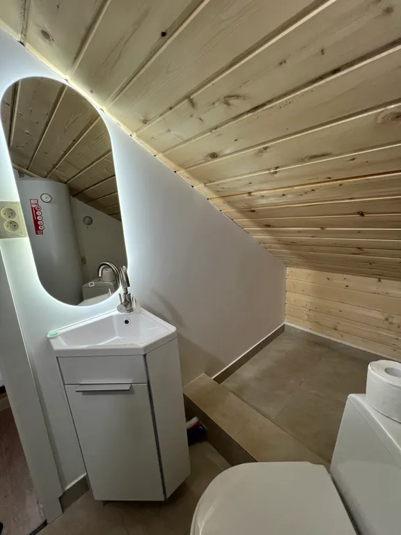 Коттедж Вилла с сауной на берегу и прямым видом на Правдинское озеро — Правдино