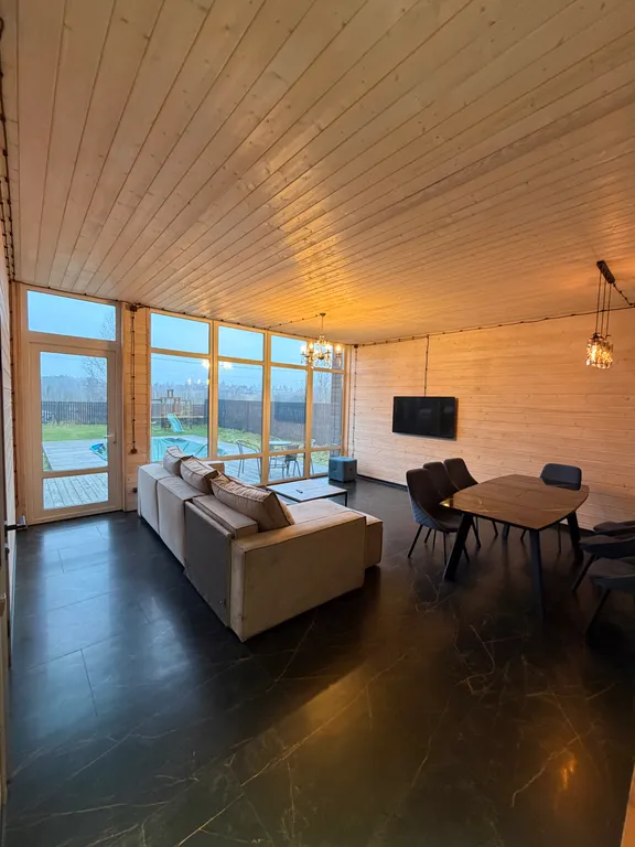 2-этажный Барнхаус с чаном, сауной и бассейном