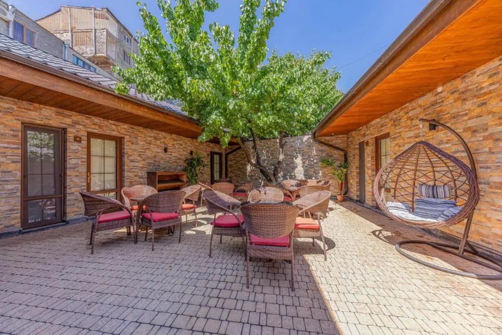 Boutique Living
