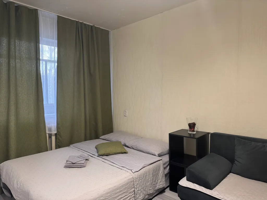 Двухкомнатная квартира с балконом — аренда посуточно в Невьянск