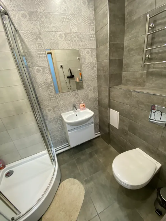 Светлая однушка на высоте с потрясающим видом