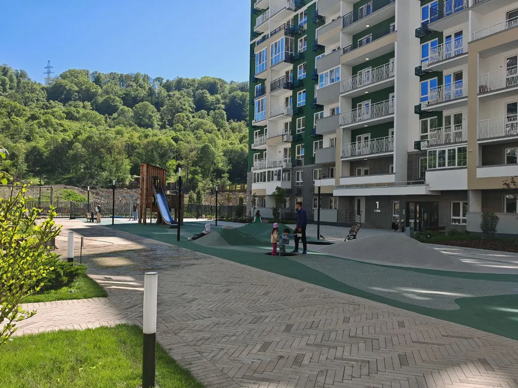 Квартира с новым ремонтом в прекрасном ЖК рядом с пляжами