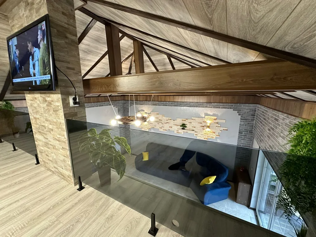 Домик у моря и озера