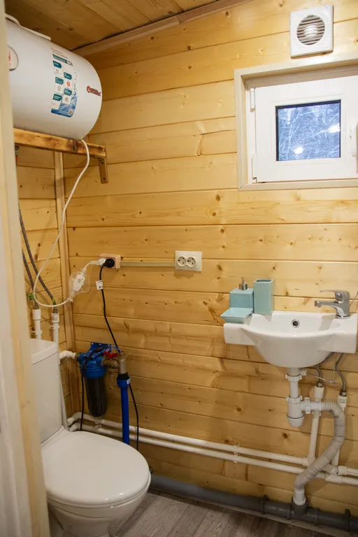 Маленький домик в лесу на Живописной улице