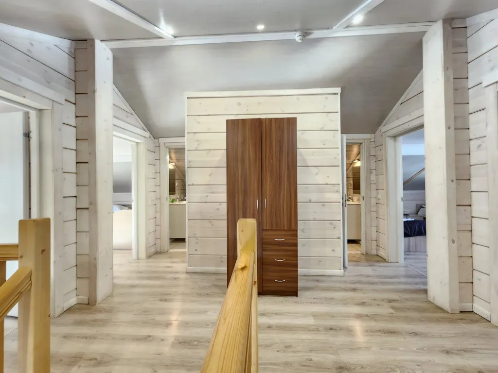 7-комнатный Дом