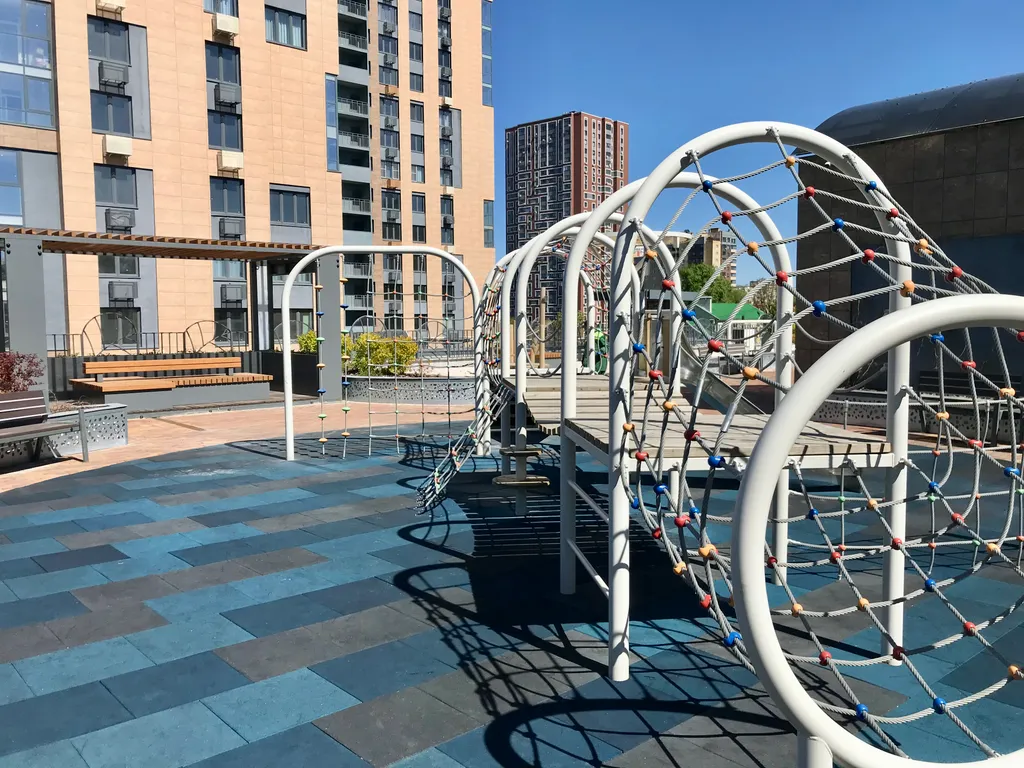 Новая светлая евродвушка бизнес-класса рядом с центром города