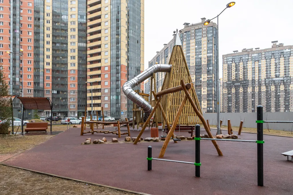 Двухкомнатная квартира для 6 гостей у метро Парнас || Сатин Хоум апарт