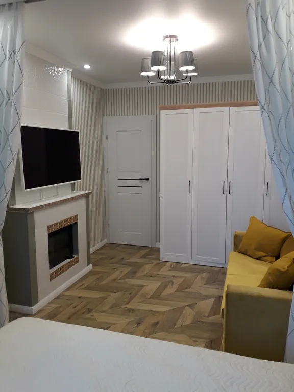 Уютная квартира с камином