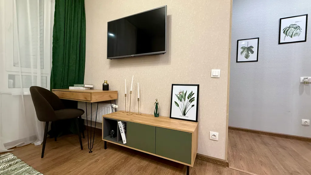 Дизайнерская Евро2 для 6 гостей у Суворовского училища