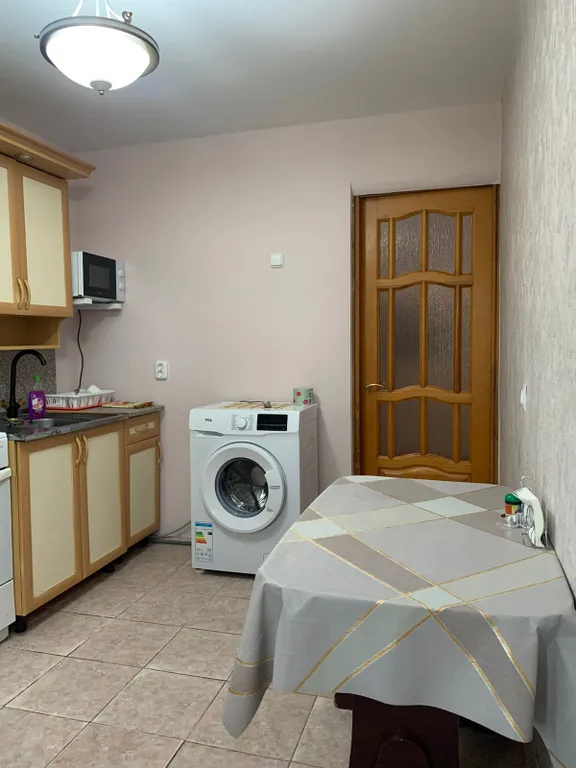 Квартира Уютная и просторная квартира в доме с развитой инфраструктурой — Элиста