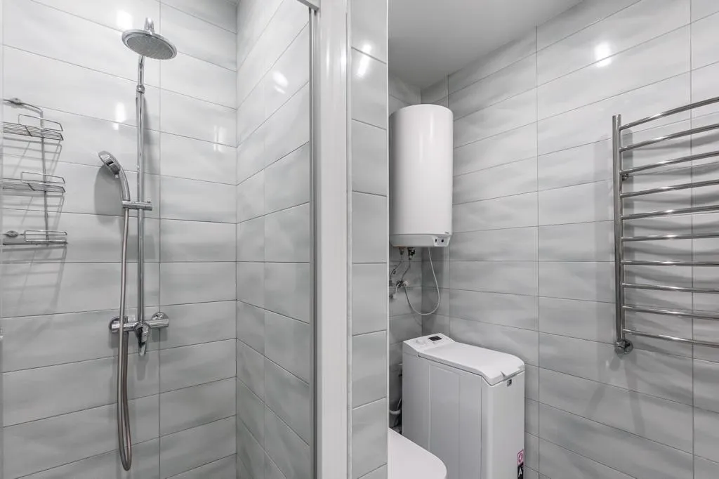 Видовая квартира на набережной с витражными окнами