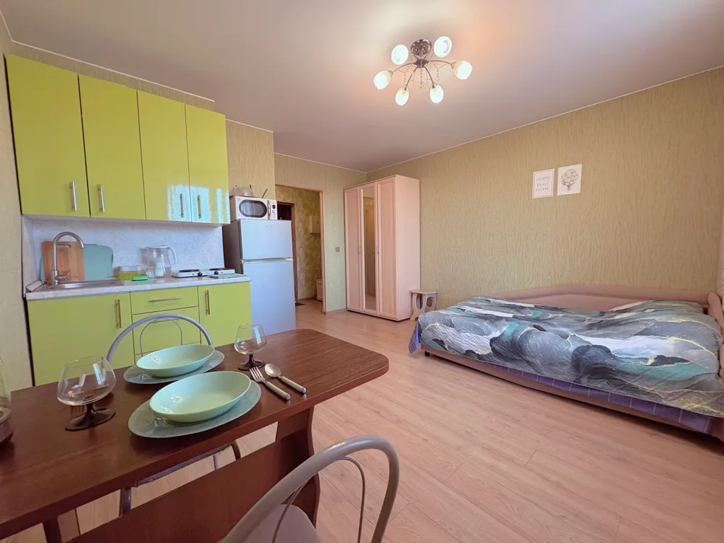 Квартира Green Apartment с ванной и большим ТВ — аренда посуточно в Мурино