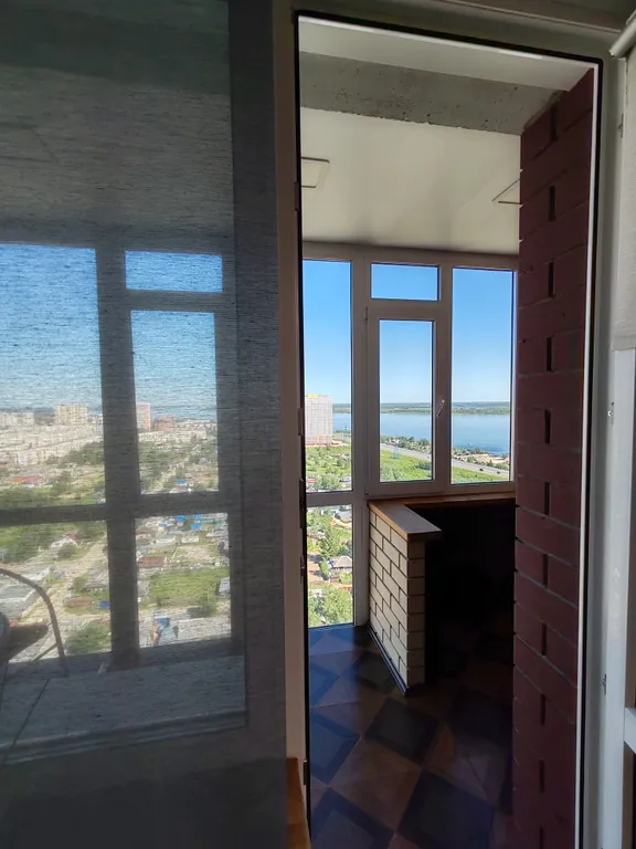 Большая студия с видом на Обь