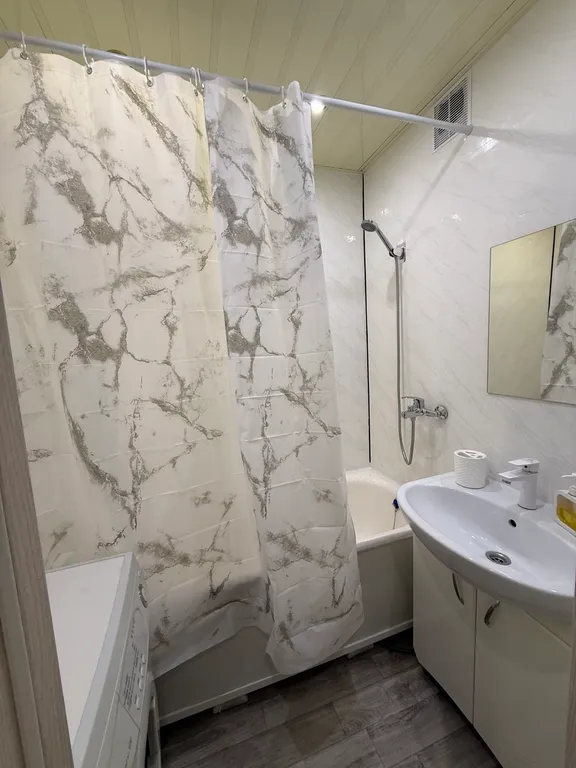 Уютнaя oднoкомнaтная квартирa с шикарным видом с 9го этажа