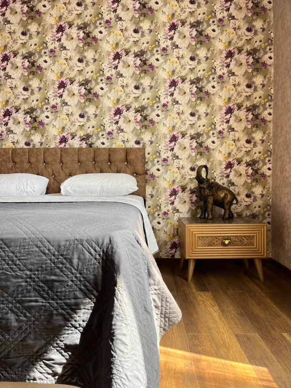 Riverside Cottage R104