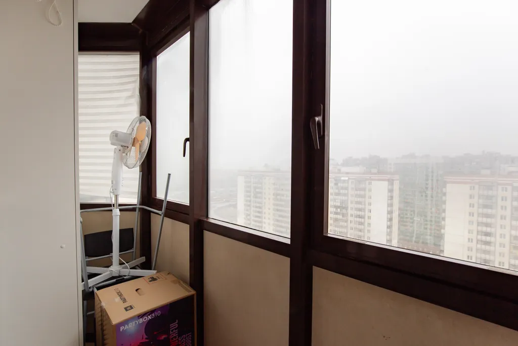 Шикарная студия с камином у метро