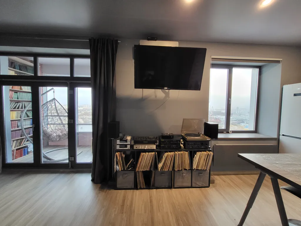 Лофт около Крокуса с видом на Москву