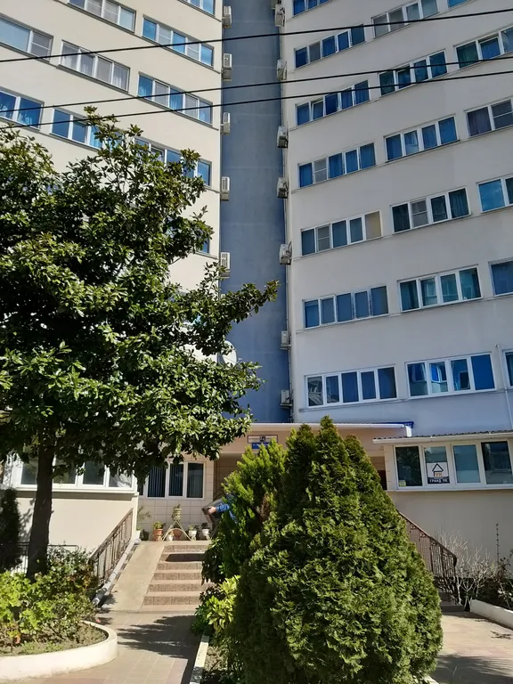 Квартира 2-комнатная Квартира — Сочи