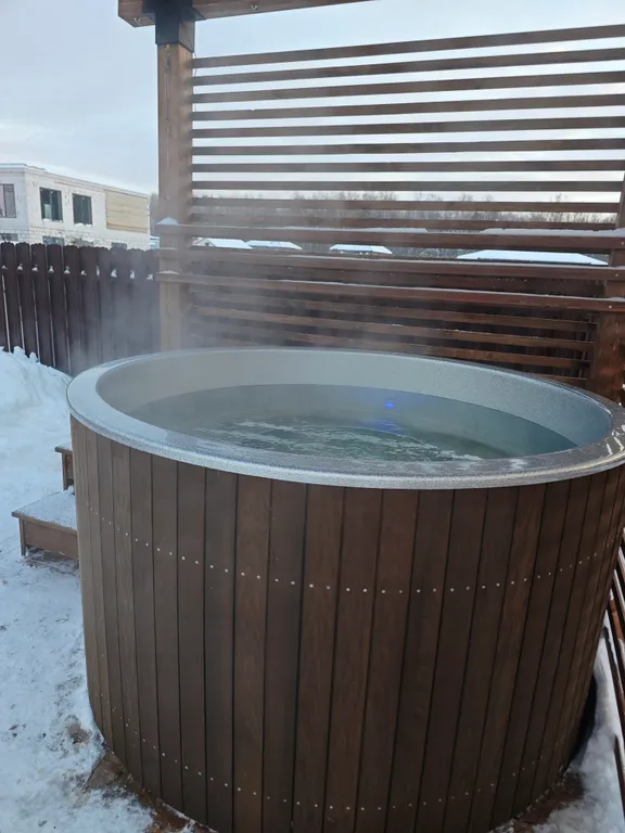 Уютный коттедж с горячей купелью и сауной - 10 минут от города