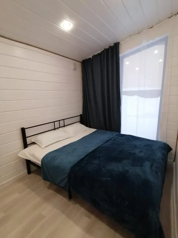 Большой дом на горе у подъемников