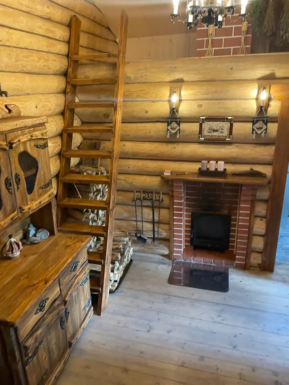 Дом,русская баня в охраняемом поселке