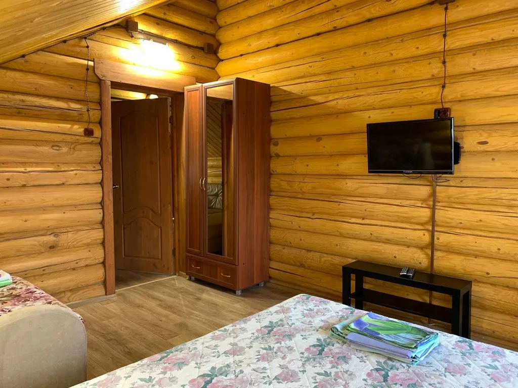 Дом с баней у пруда Алмаз Сити для мероприятий и отдыха