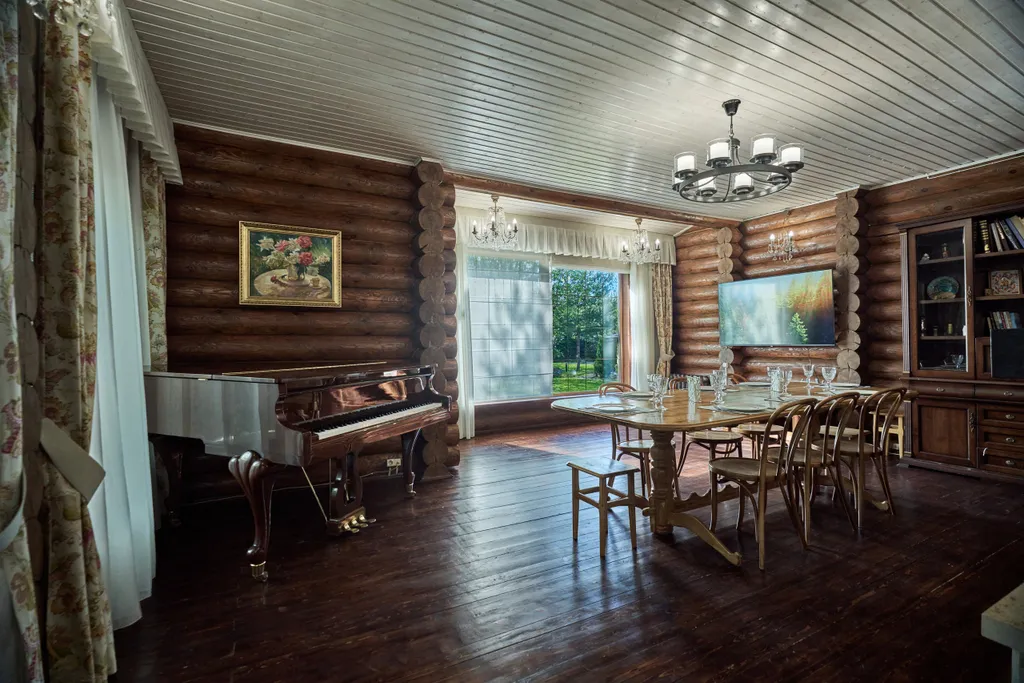 Усадьба с шикарной территорией и банным комплексом