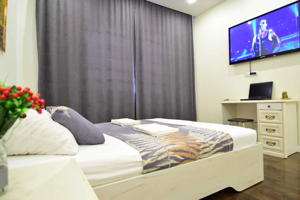 Квартира рядом с ТЦ Аура и жд Аэропорт