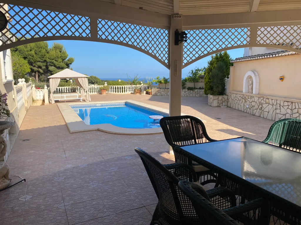 7-комнатный Дом