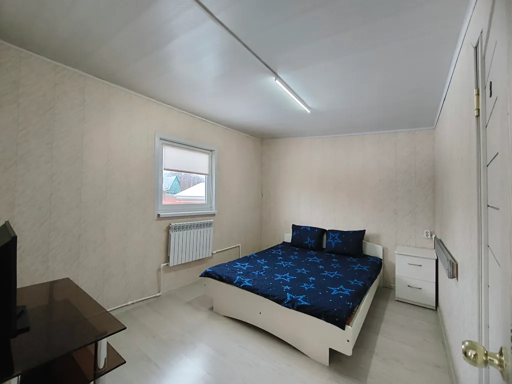 Комфортабельный 2-этажный дом с панорамным остеклением и русской баней