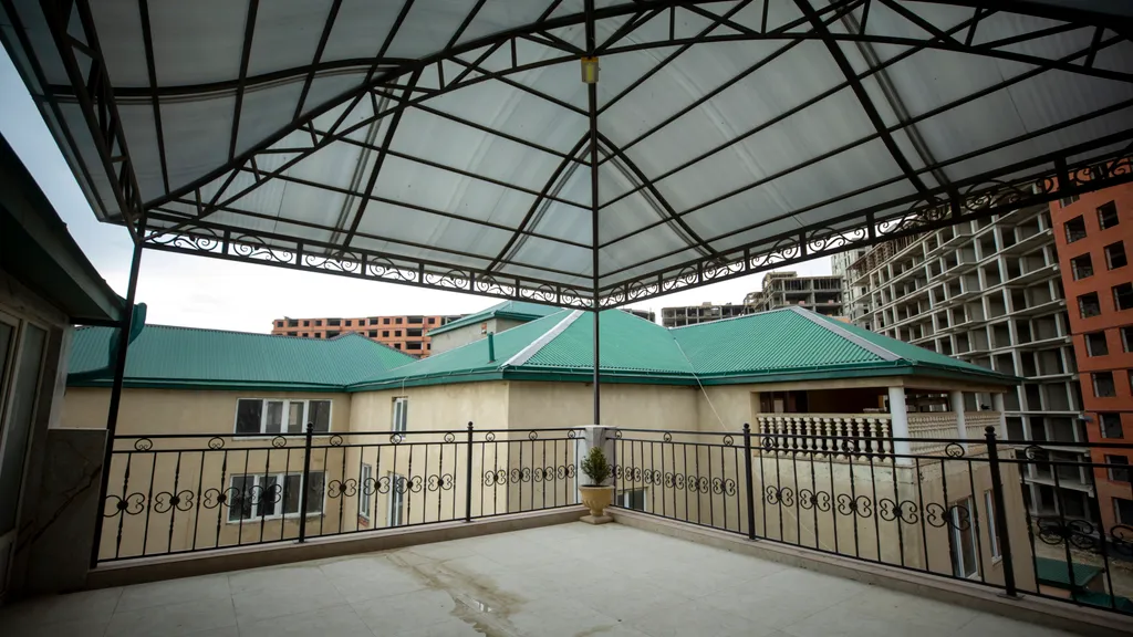 5-комнатная Квартира — аренда посуточно в Махачкала