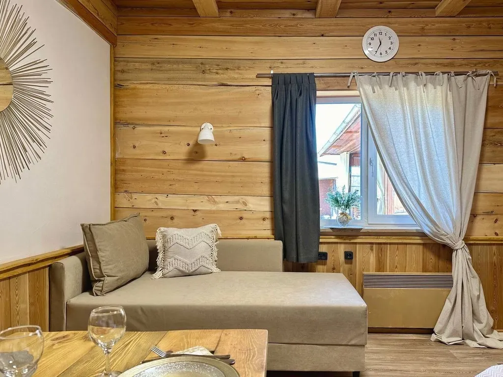 Уютный частный домик у берега