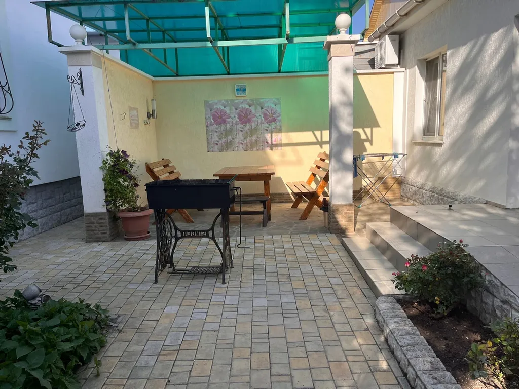 Коттедж 2-комнатный Дом — Евпатория