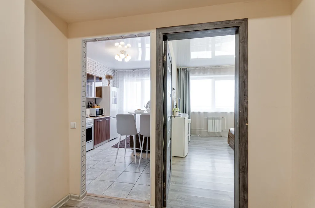 Зеркальный перламутр | Mother of pearl mirror | однокомнатная | 4 гостя