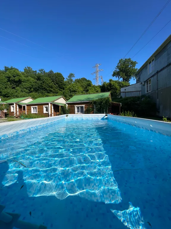 Двухкомнатный домик в 7 мин. от моря в тени деревьев с парковкой (№2)