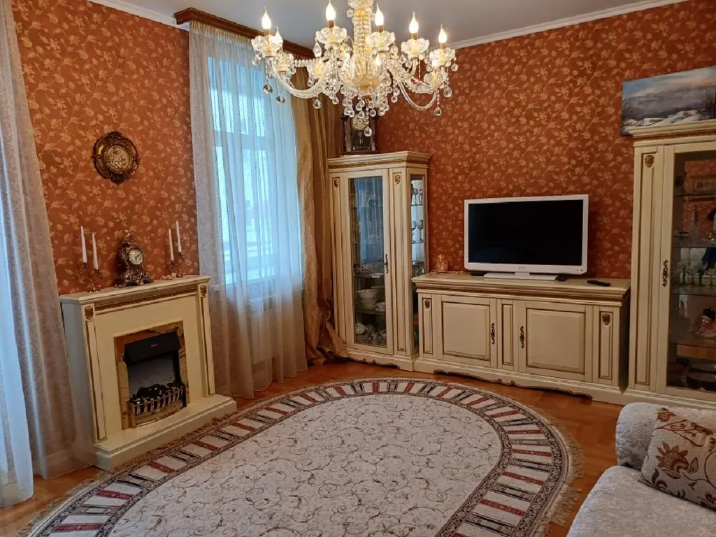 Исторический центр Полоцка 2-комнатная квартира, сталинка