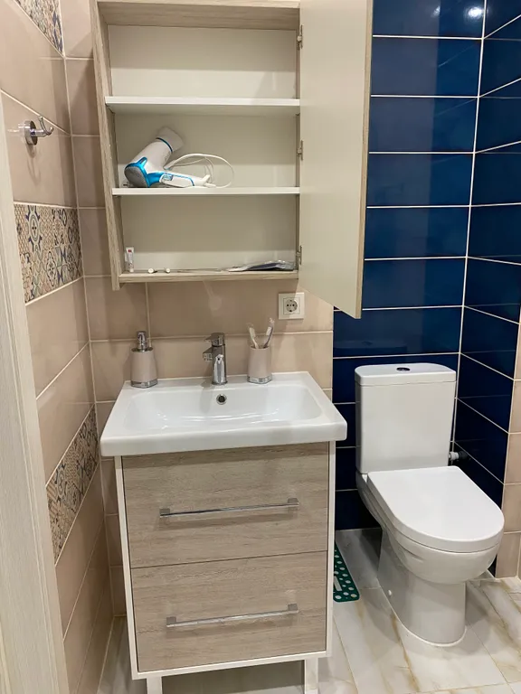 Окно в Париж