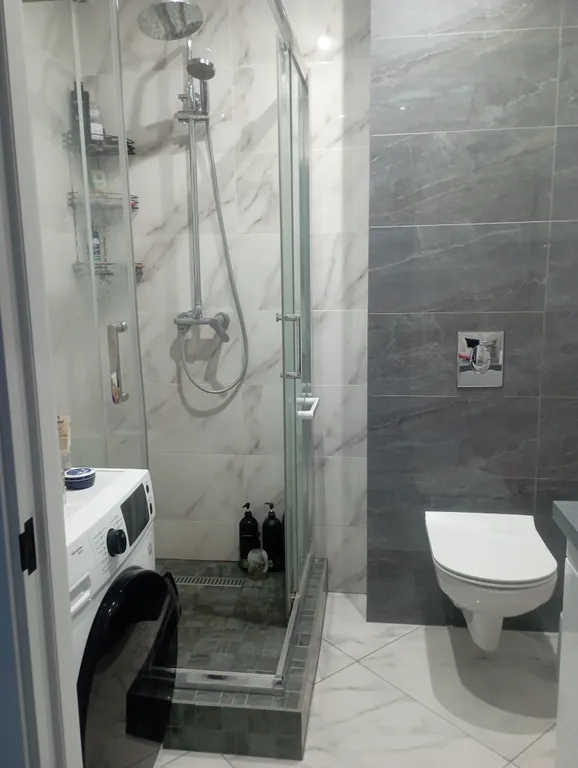 Апартаменты у Кремля, Дворца спорта Кристал, драмтеатра