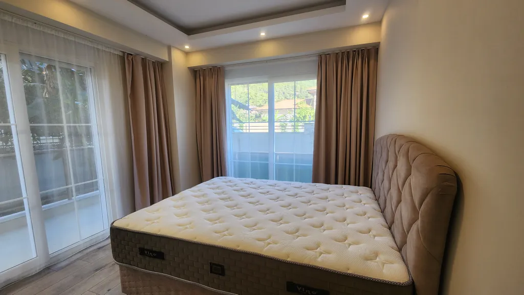 Квартира с 2 спальнями и садом