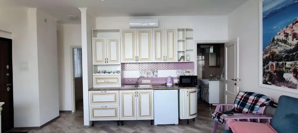 Люкс с видом на море и отдельной спальней 302