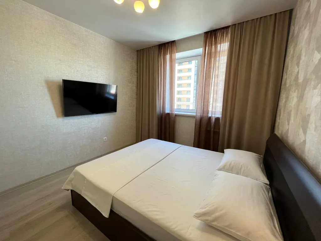 Трехкомнатная квартира-студия в центральном районе