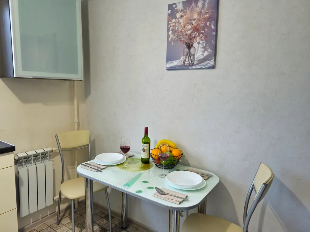 Апартаменты с балконом рядом с Комаровским рынком