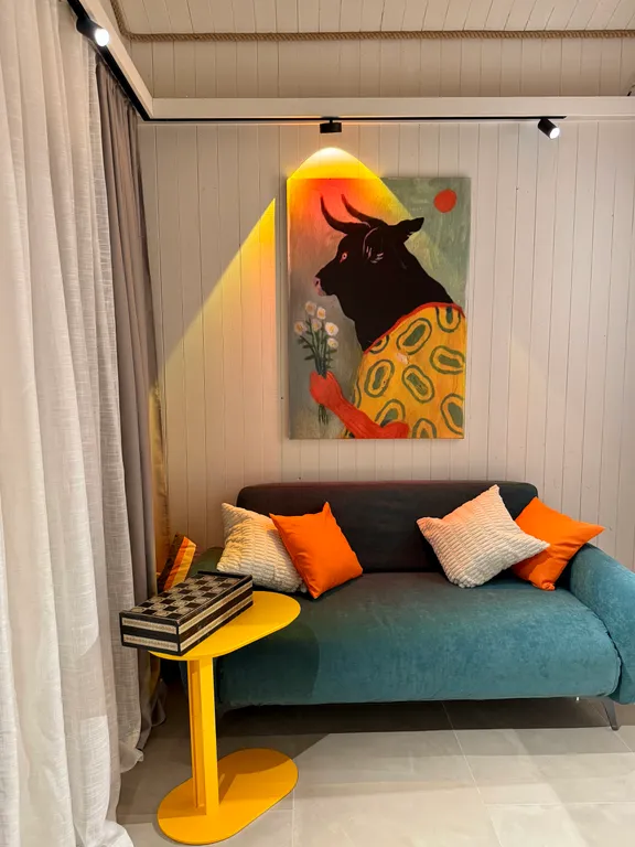 Дом в Абхазии у Черного моря (Му с цветами)