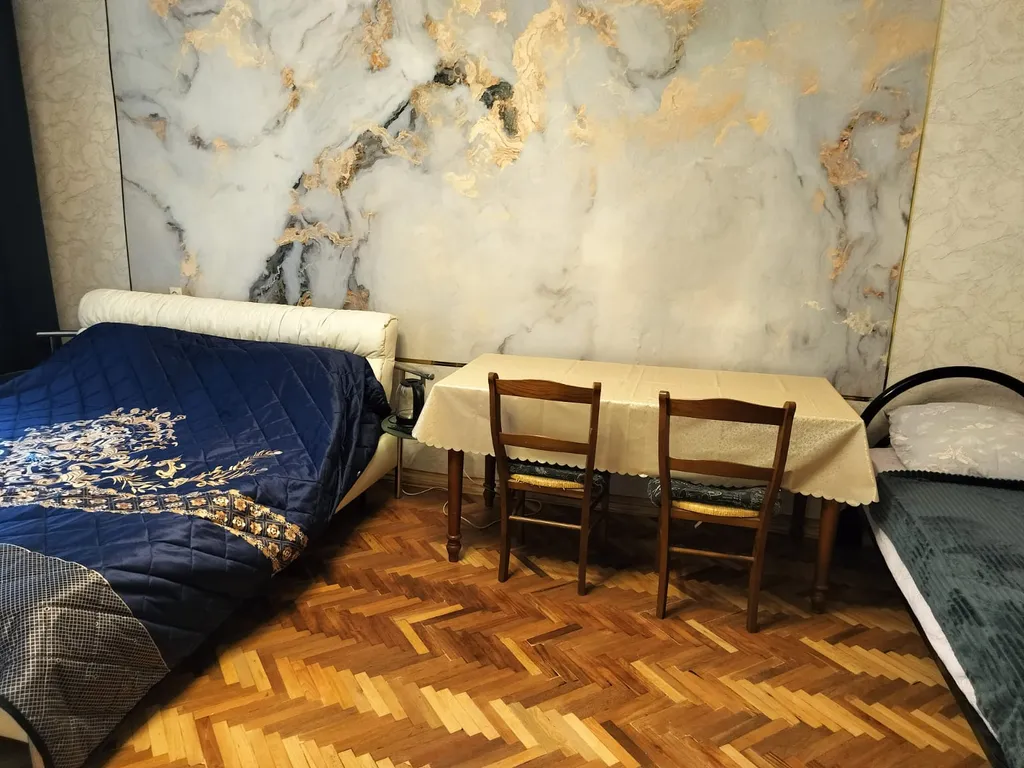 На 8-й линии