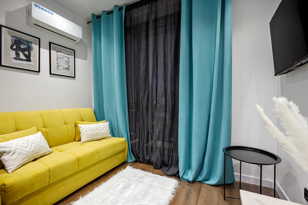 Квартира Квартира Уютная студия на двоих с удобным диваном-кроватью и собственной кухней — Москва